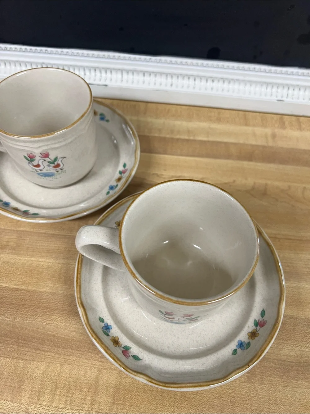 International Tableworks Stoneware Vintage Heartland